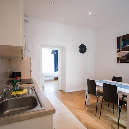 Porzellangarten Apartment I Contactless Check-In Vienna Esterno foto