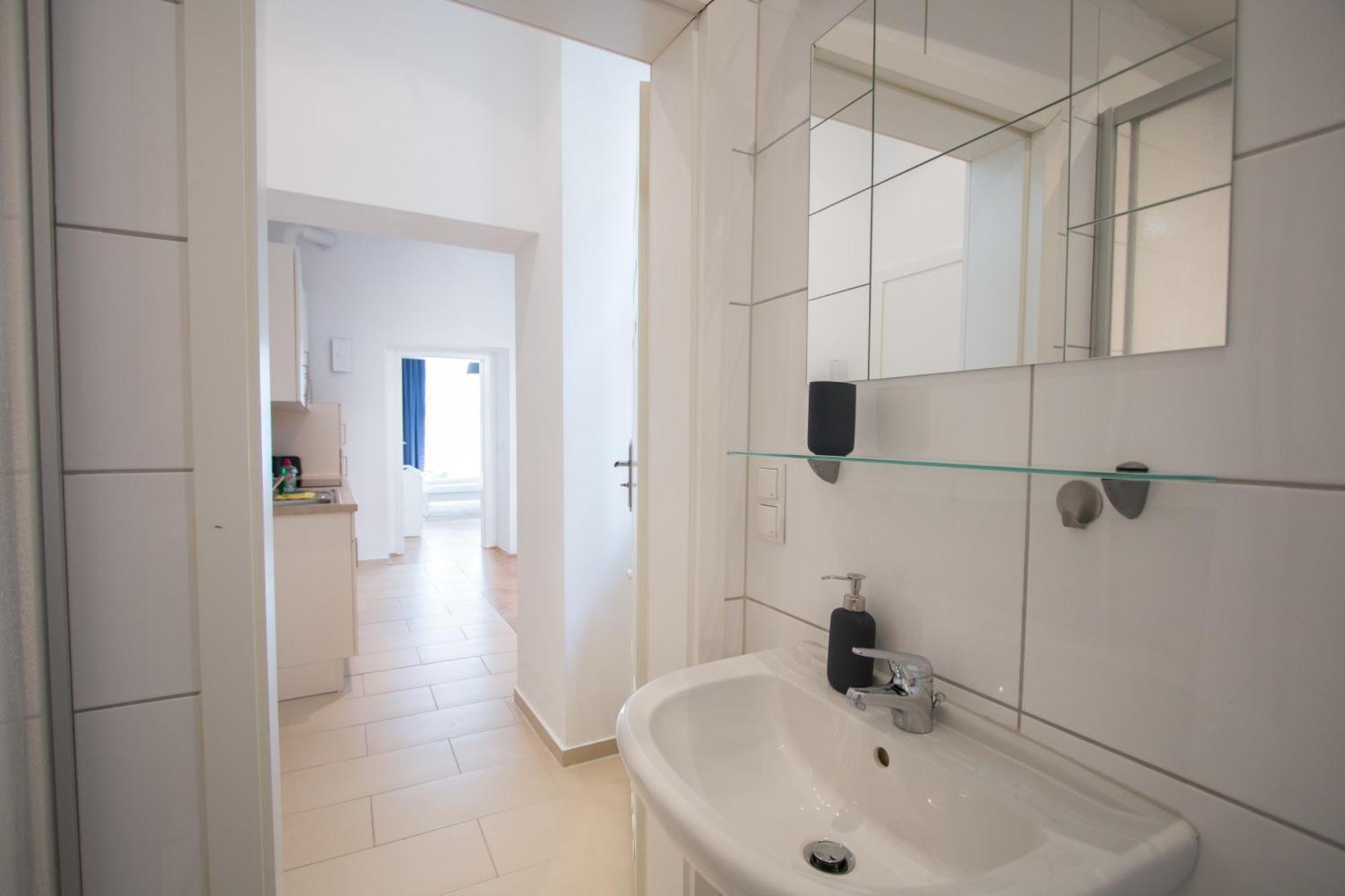 Porzellangarten Apartment I Contactless Check-In Vienna Esterno foto