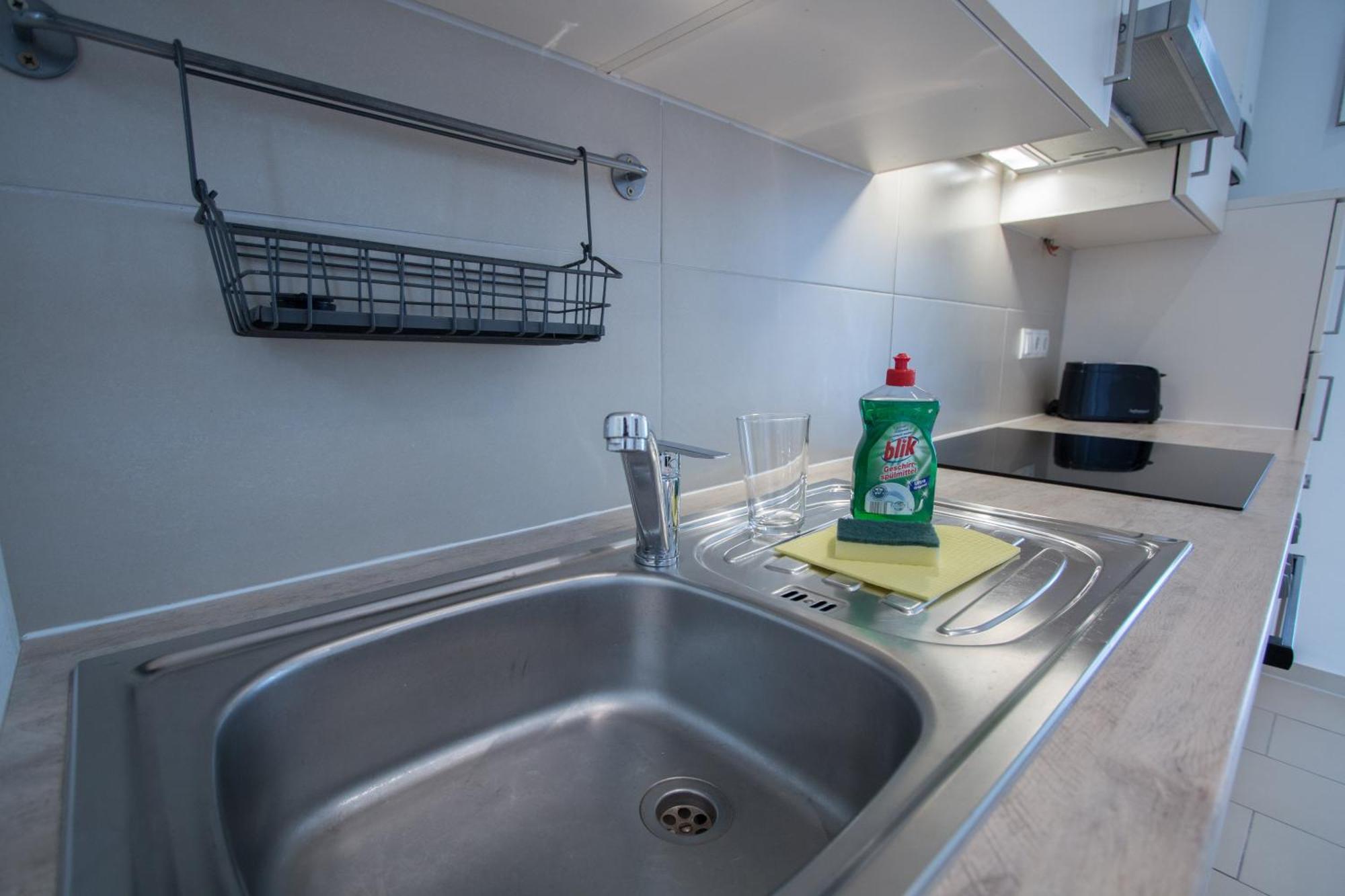 Porzellangarten Apartment I Contactless Check-In Vienna Esterno foto