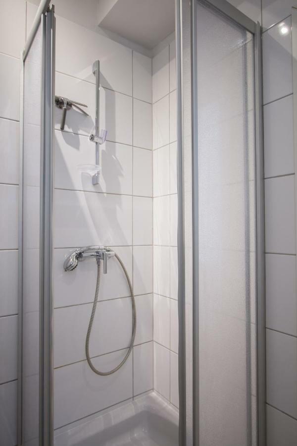 Porzellangarten Apartment I Contactless Check-In Vienna Esterno foto